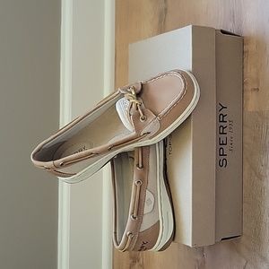 Women's 6.5 Sperry Angelfish Metallic Linen